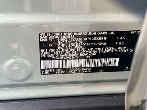 Used 2022 Toyota RAV4 XLE Premium AWD/4WD image 27