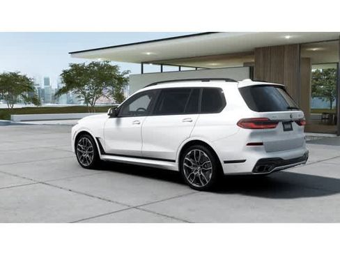 New 2026 BMW X7 M60i AWD/4WD image 2