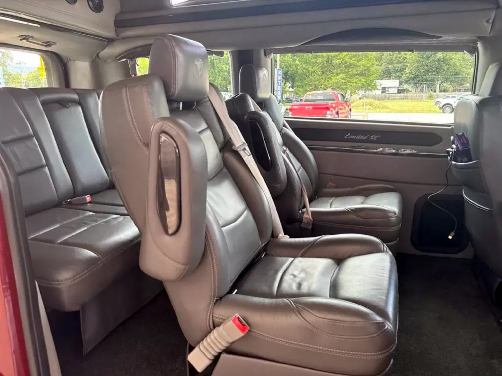 Used 2020 Ford Transit 150 Low Roof AWD image 7