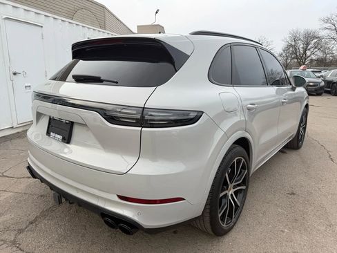 Used 2023 Porsche Cayenne Turbo w/ Premium Package Plus image 10