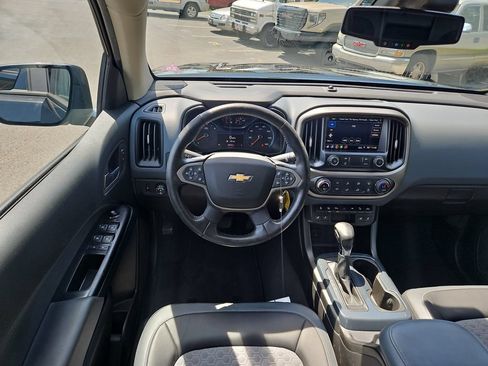 Used 2022 Chevrolet Colorado Z71 w/ Safety Package RWD image 12