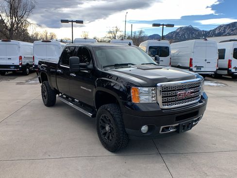 Used 2013 GMC Sierra 2500 Denali w/ Suspension Package, Off-Road image 7