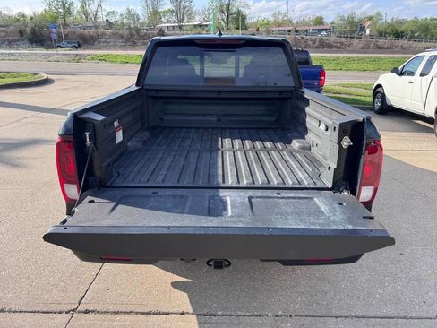 Used 2020 Honda Ridgeline Black Edition image 13