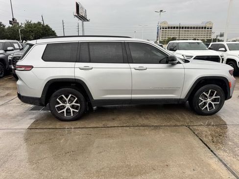 Used 2024 Jeep Grand Cherokee L Limited w/ Luxury Tech Group II AWD/4WD image 4