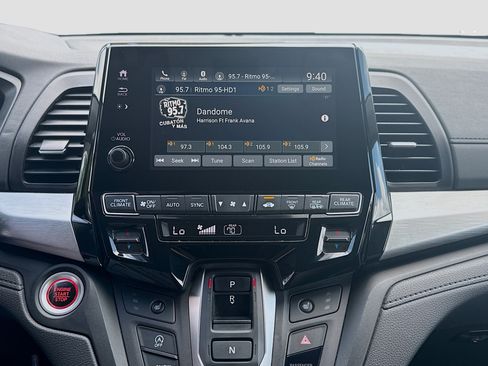 Certified 2024 Honda Odyssey Elite image 12