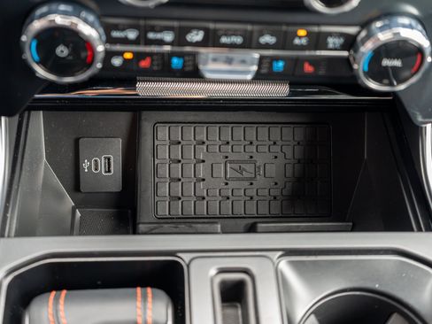 Used 2026 Ford F150 Raptor AWD/4WD image 39