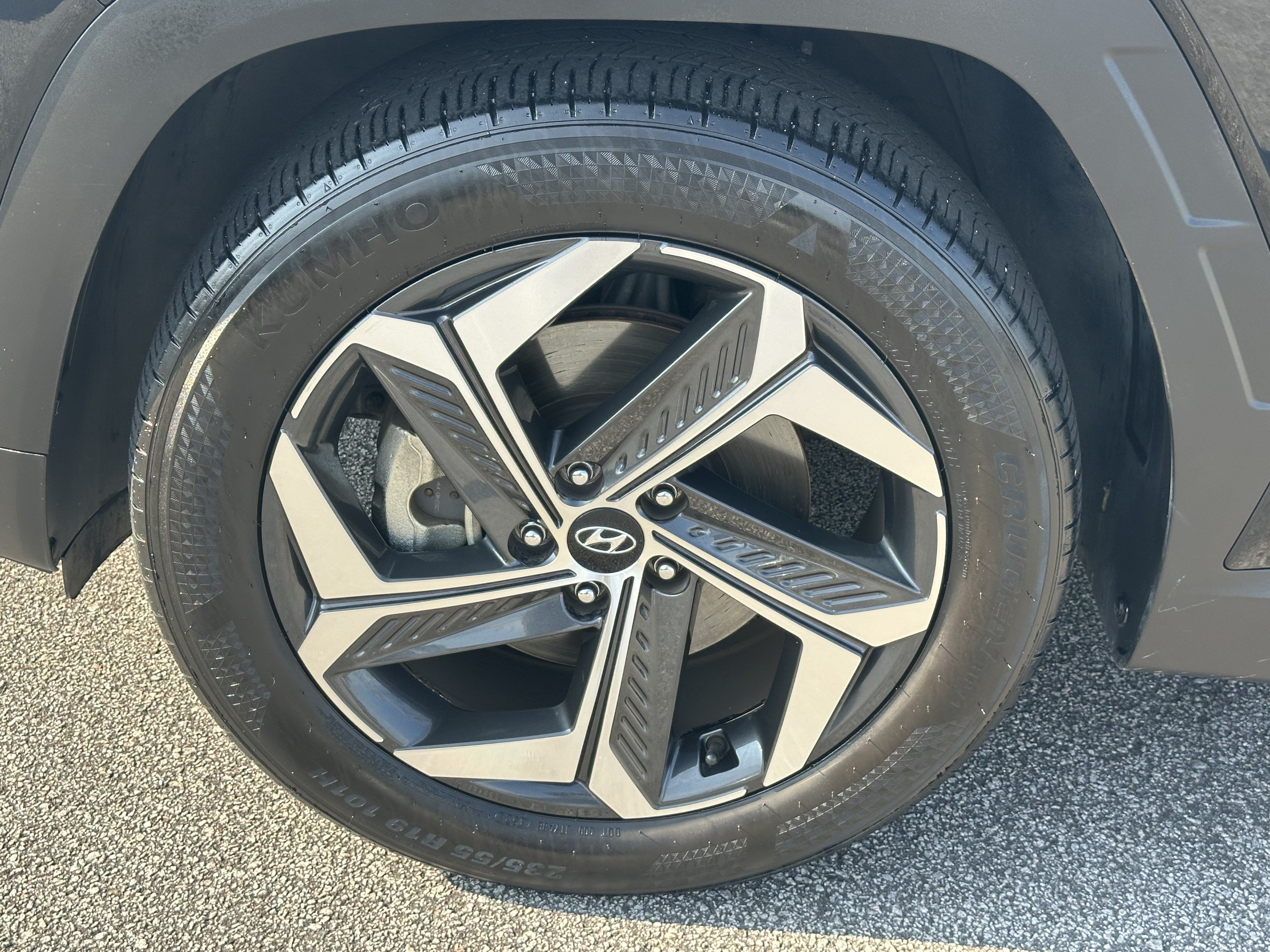 Used 2024 Hyundai Tucson Limited FWD image 11