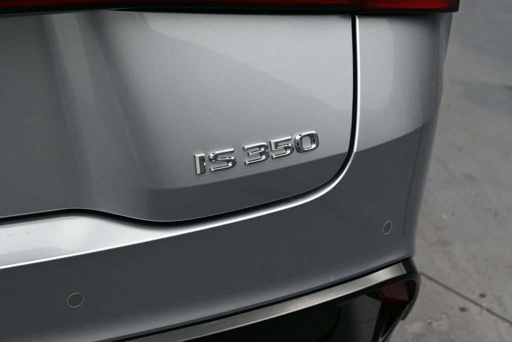 Used 2023 Lexus IS 350 F Sport RWD image 10
