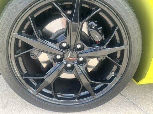 Used 2022 Chevrolet Corvette Stingray Premium Conv w/ Z51 Performance Package image 28