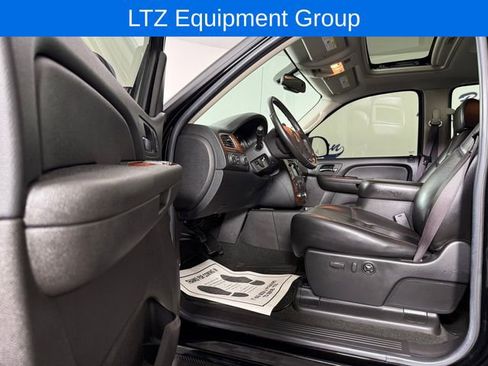 Used 2007 Chevrolet Silverado 1500 LTZ w/ Safety Package AWD/4WD image 12