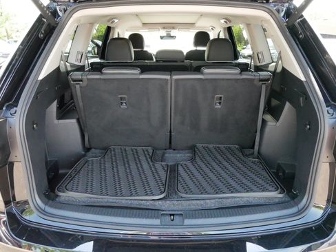 Certified 2026 Volkswagen Atlas SEL Premium R-Line AWD/4WD image 18