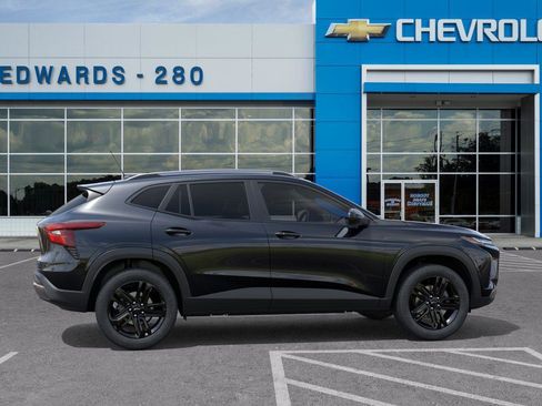 New 2026 Chevrolet Trax ACTIV w/ Driver Confidence Package FWD image 6