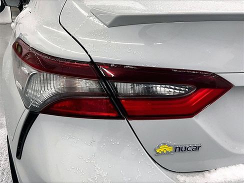 Used 2022 Toyota Camry SE image 31