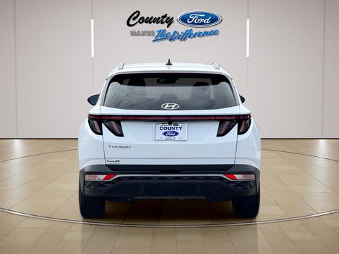 Used 2023 Hyundai Tucson SEL FWD image 4