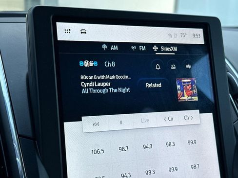 Used 2022 Ford Edge Titanium image 18