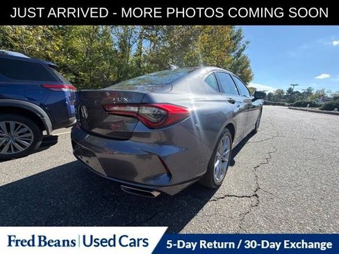 Used 2023 Acura TLX FWD image 8