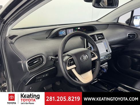 Used 2017 Toyota Prius Four image 13