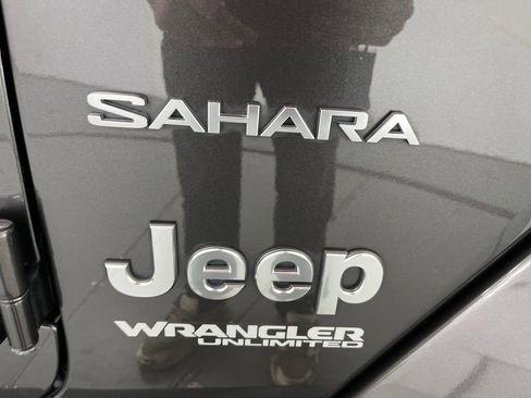 Used 2021 Jeep Wrangler Unlimited Sahara image 48
