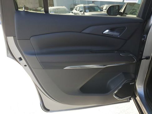 New 2026 Chevrolet Traverse RS image 18