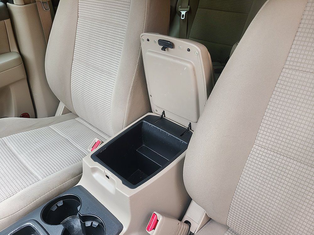 Used 2009 Kia Sorento LX RWD image 38