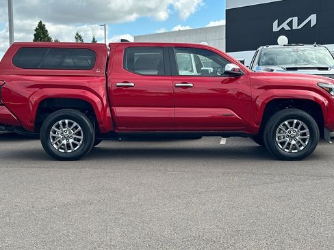 Used 2024 Toyota Tacoma Limited w/ Limited Package (LT) AWD/4WD image 3