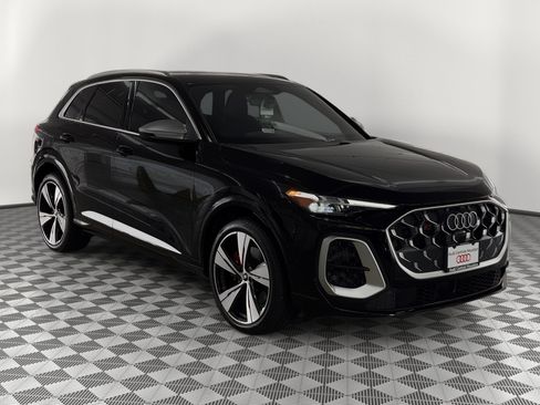 New 2026 Audi SQ5 Premium Plus AWD/4WD image 7