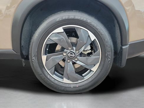 Certified 2024 Nissan Rogue SV w/ SV Premium Package image 38