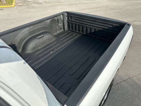 Used 2025 RAM 2500 Big Horn AWD/4WD image 15