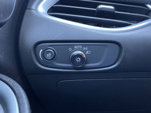 Used 2023 Chevrolet Malibu LT image 18