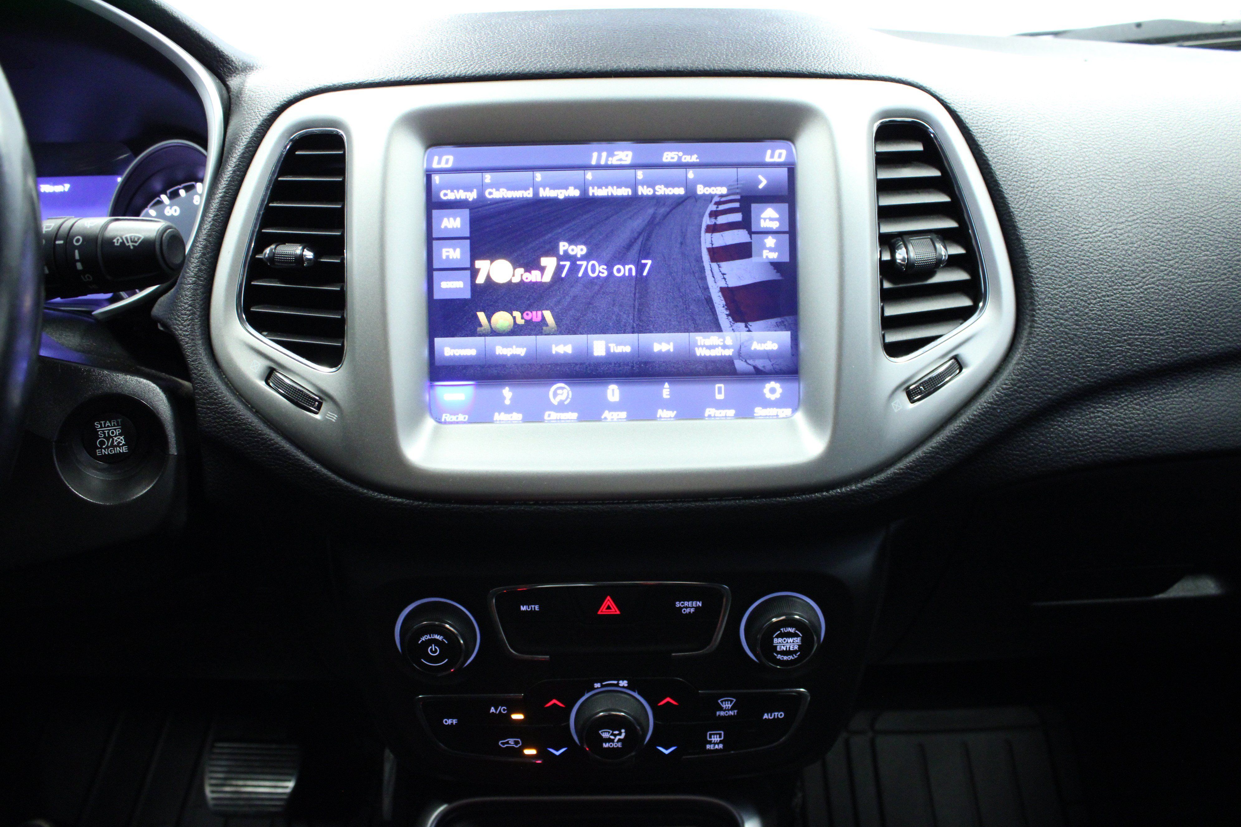 Used 2019 Jeep Compass Latitude w/ Popular Equipment Group AWD/4WD image 22