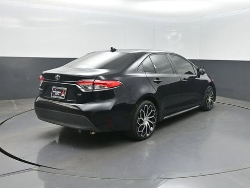 Used 2024 Toyota Corolla LE FWD image 31