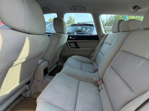 Used 2007 Subaru Outback 2.5i AWD/4WD image 9