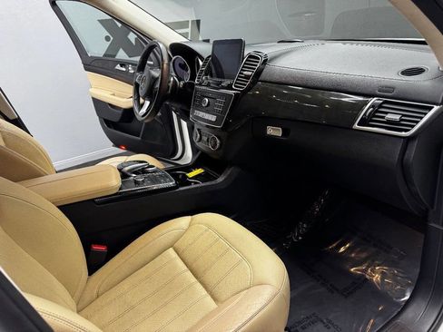 Used 2019 Mercedes-Benz GLS 450 4MATIC image 57