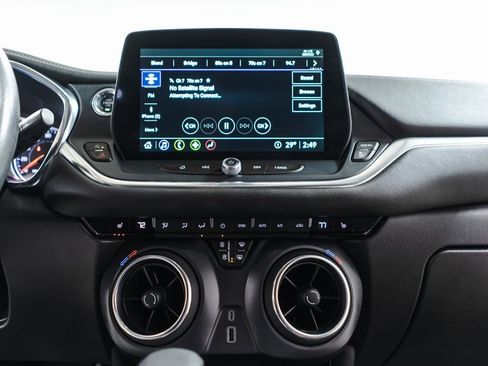 Used 2024 Chevrolet Blazer LT w/ Convenience Package image 14