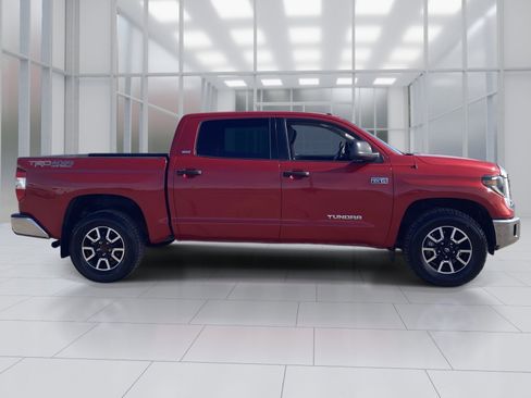 Used 2019 Toyota Tundra SR5 w/ TRD Off Road Package image 7