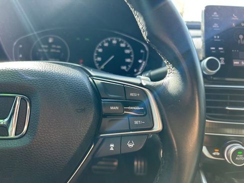 Used 2018 Honda Accord Sport image 15