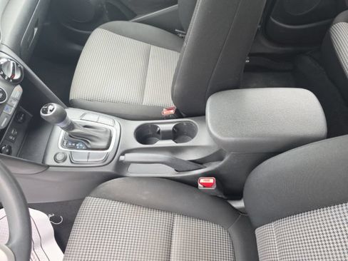 Used 2021 Hyundai Kona SE FWD image 18