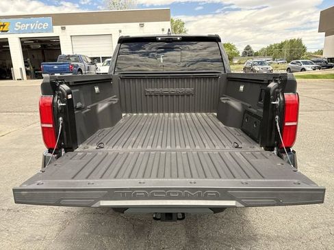 Used 2025 Toyota Tacoma TRD Pro AWD/4WD image 23