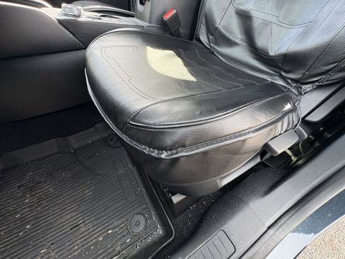 Used 2022 Ford Escape SE image 33