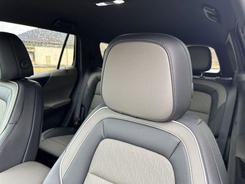 New 2026 Chevrolet Equinox LT w/ Convenience Package II image 17