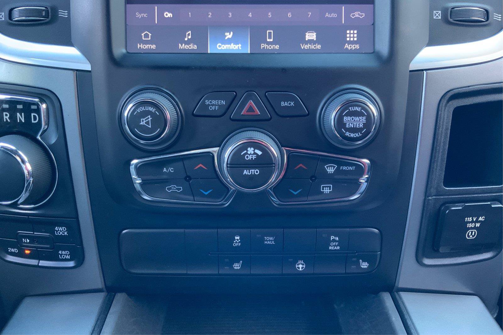 Used 2022 RAM 1500 Warlock AWD/4WD image 32