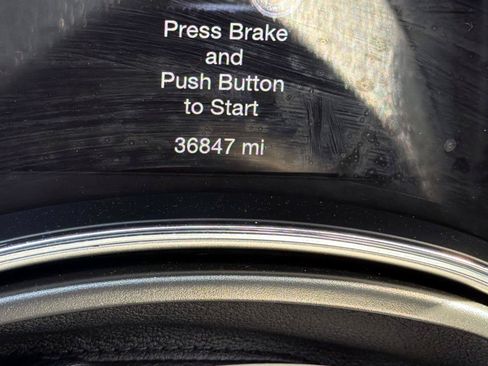 Used 2022 Jeep Grand Cherokee Limited AWD/4WD image 19