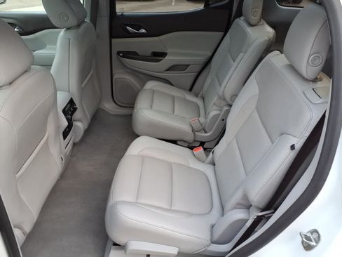 Used 2018 GMC Acadia SLT FWD image 8