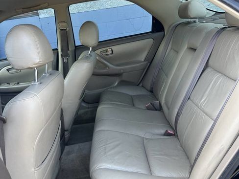 Used 2001 Toyota Camry XLE FWD image 8