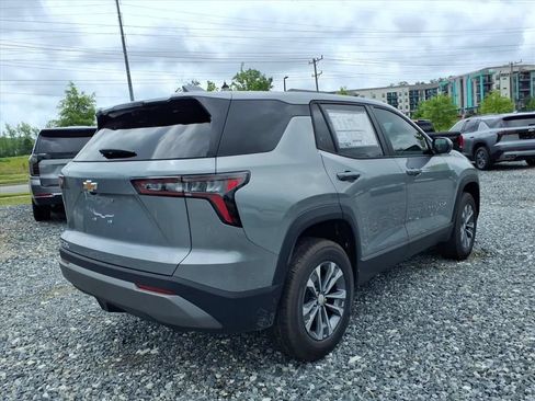 New 2026 Chevrolet Equinox LT w/ Convenience Package II FWD image 27