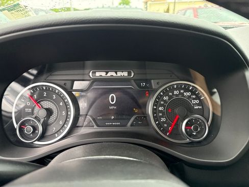 New 2026 RAM 1500 4x4 Crew Cab image 11