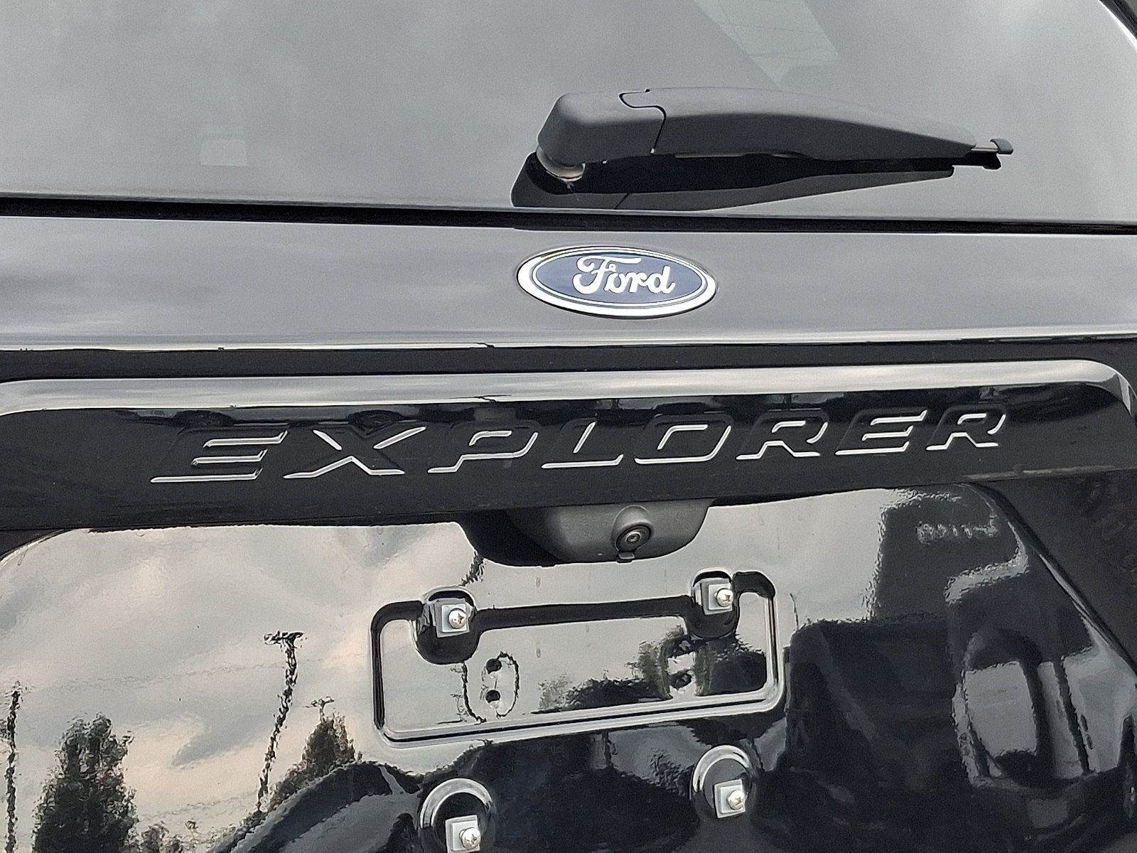 Used 2020 Ford Explorer ST w/ Premium Technology Package AWD/4WD image 33