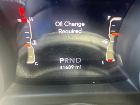 Used 2023 Jeep Gladiator Sport AWD/4WD image 5
