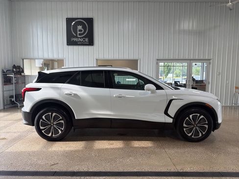 Used 2024 Chevrolet Blazer EV LT AWD/4WD image 6