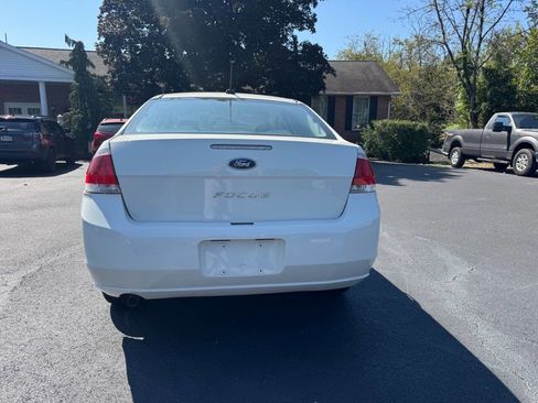 Used 2010 Ford Focus S image 5